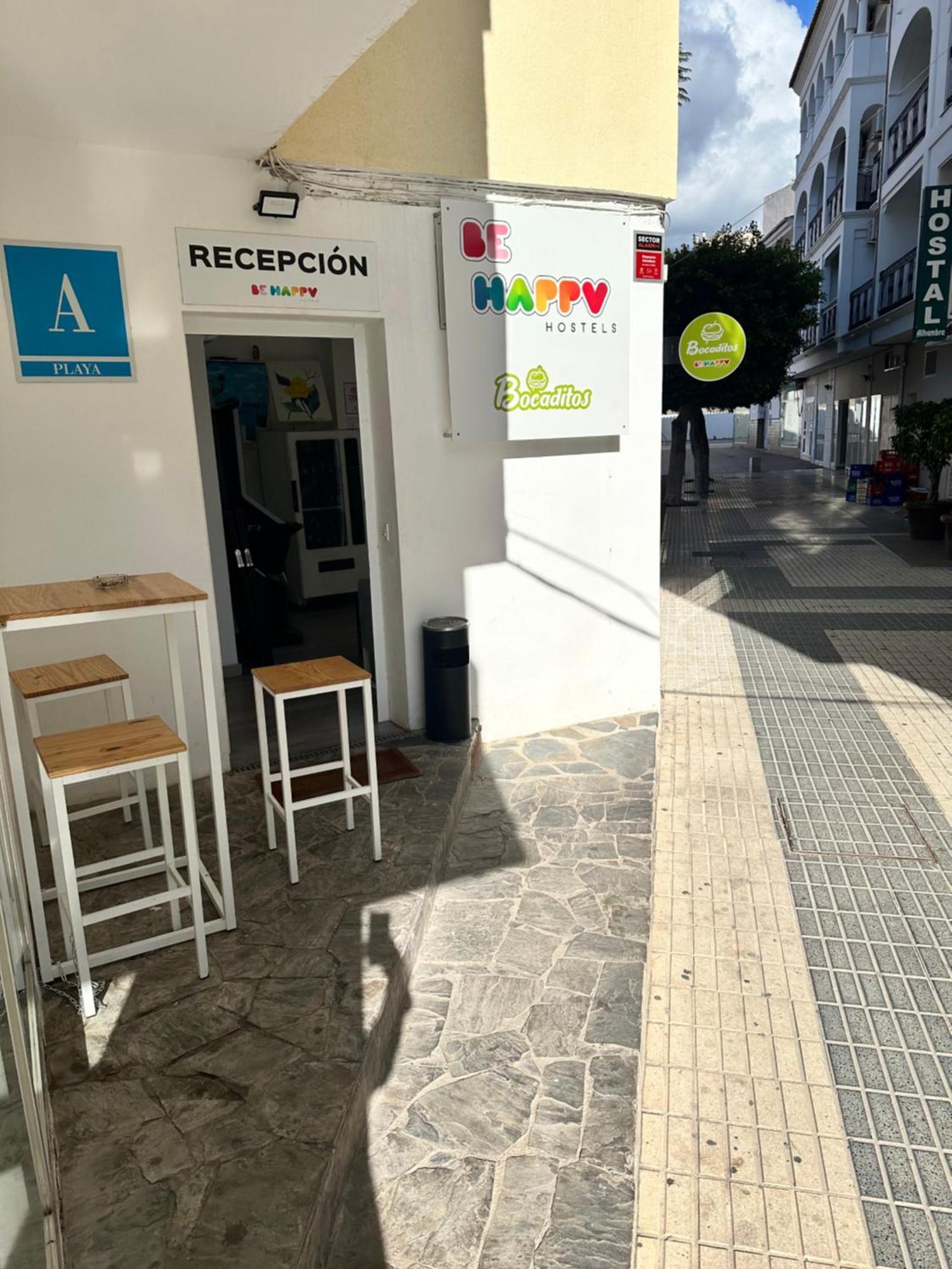 Be Happy Hostel Nerja Exteriör bild